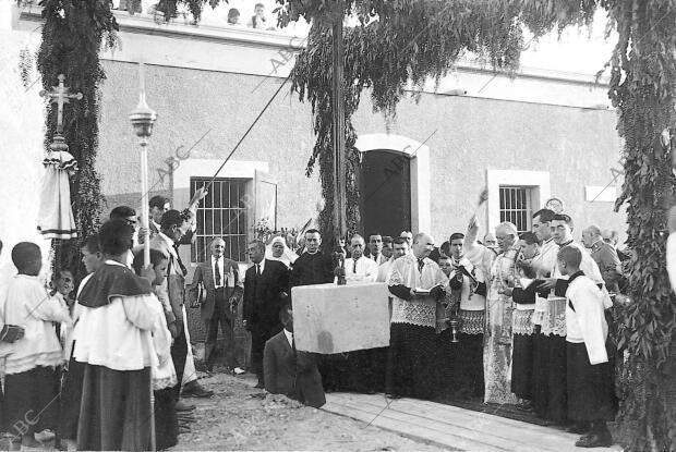 Bendición y colocación de la primera piedra de la capilla del reformatorio