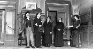 Una escena en el teatro Infanta Isabel en Madrid de la Comedia "Cocolin" de Luis...