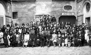 Profesores y Alumnos del conservatorio que Tomaron parte en las Fiestas...