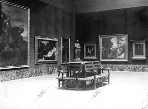Imagen de la sala de Tiziano en el Museo del Prado