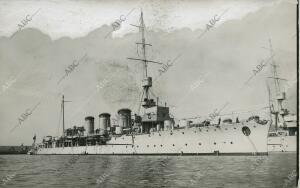 El crucero de la Armada Española «Blas de Lezo», en el puerto de Cartagena