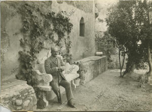 Don Álvaro Figueroa, Conde de Romanones, en el Cigarral de Buenavista, su...