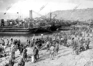 Alhucemas (Marruecos), 08/09/1925. Guerra de Marruecos. Tras el desembarco de...