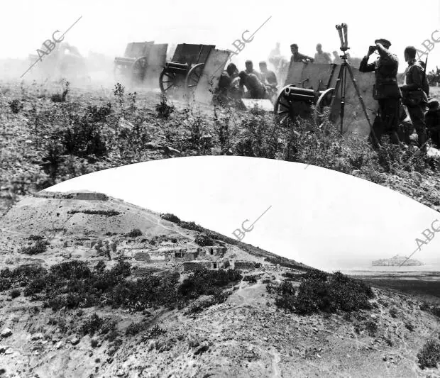 1,batería de Cañones de montaña Disparando sobre el Enemigo, refugiado en...