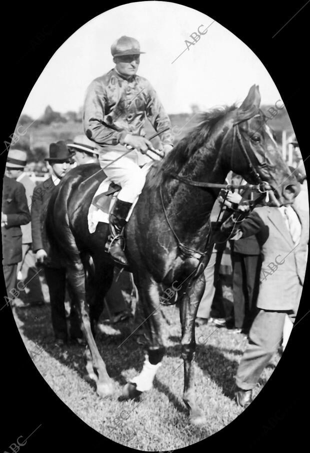 "Fiumana" del Baron de Velasco ganador de la tercera Carrera