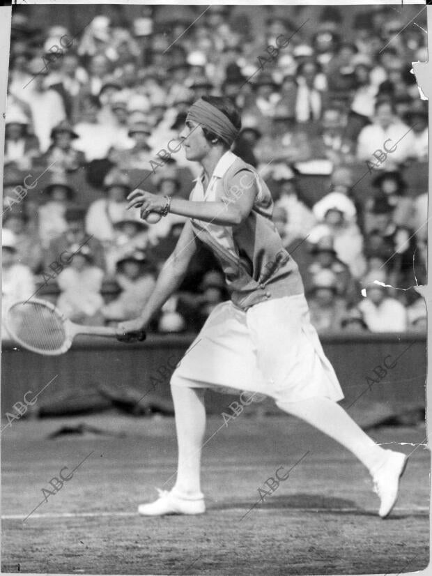 La tenista Española Lilí Álvarez durante el partido de Semifinales del
