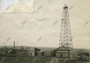 Ajo (Santander). Agosto de 1926. Instalación en los terrenos petrolíferos