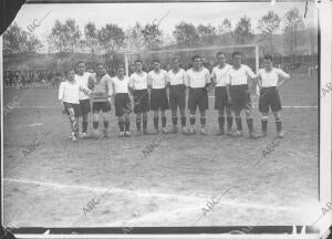 De izquierda A Derecha: Loredo, Amos, Raba, Larrinoa, Hernández, Gacituaga,...