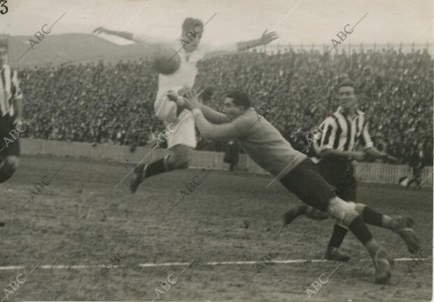 Bilbao: partido Athletic-real Madrid un remate en tromba de Miguelón, ante...