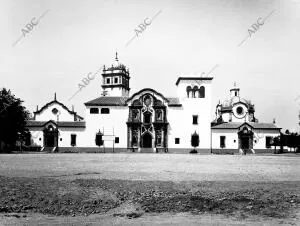 Fachada del Pabellon de Argentina - foto A. Manzanera