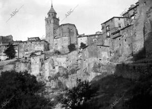 Vista del barrio de la catedral del pueblo Albarracín (Teruel)