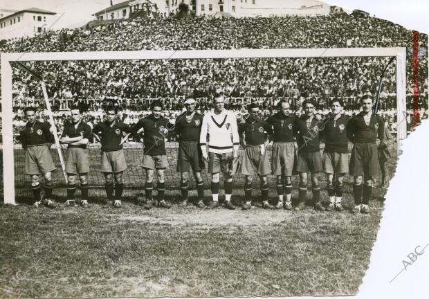 Alineación:Zamora, Quesada, Quincoces I, Goiburu, Marculeta, Padrón, José Mª