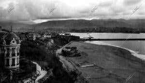 Vista Panorámica del casino y de la playa de Ereaga (Vizcaya)