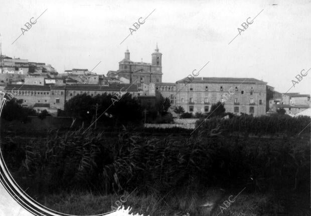 Vista Panorámica del palacio del Conde de Oranda en Epila (Zaragoza)