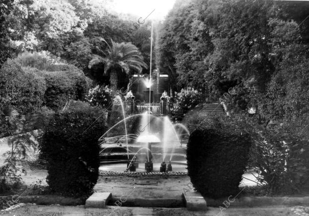 Fuentes en los Jardines de la Firma "el Retiro" en Curriana (Málaga)