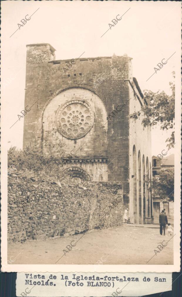 Vista de la Iglesia- fortaleza de san Nicolás