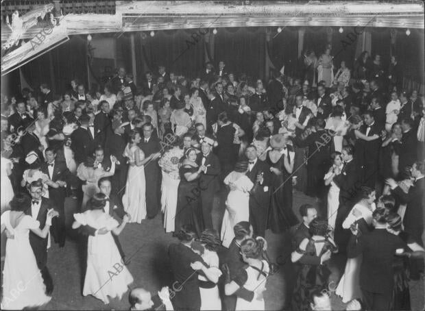 Un aspecto del baile del círculo de la unión Mercantil