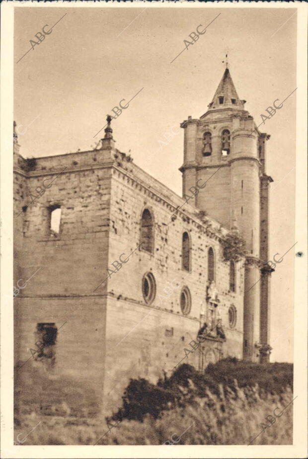 Antigua iglesia abacial de santa María de la Mota