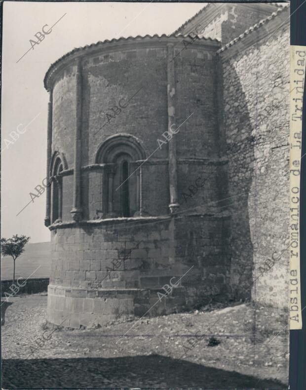 Ábside románico de la trinidad en Atienza