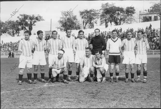 Equipo del club Valladolid Deportivo, cuando Jugaba en tercera división foto...