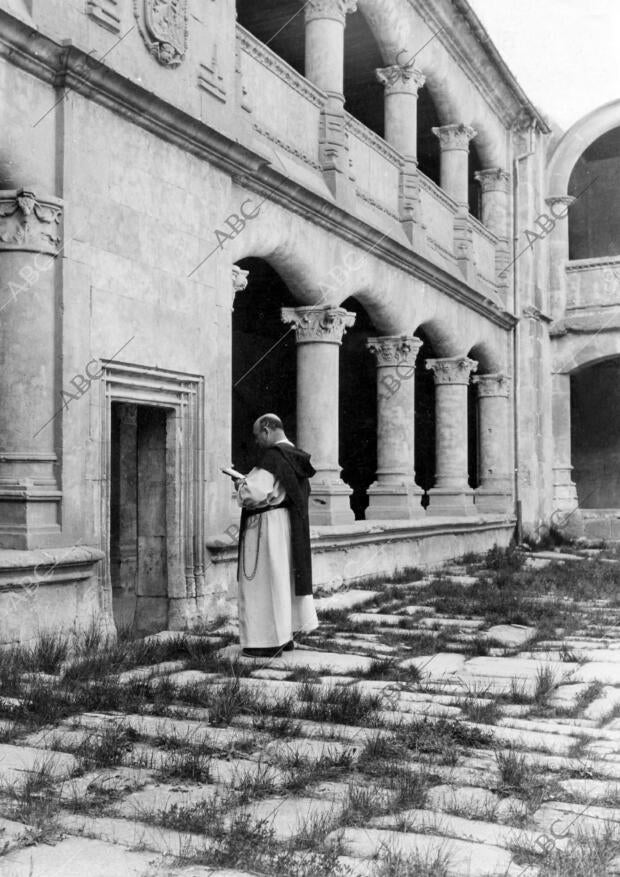 El Convento de San Esteban es un convento dominico situado en la ciudad de...