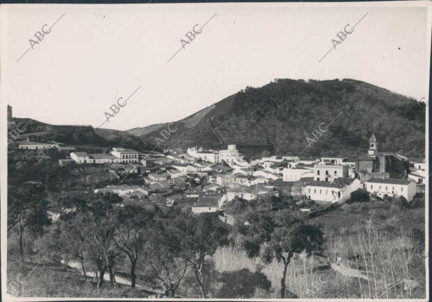 Vista general de la real Villa de Almonaster