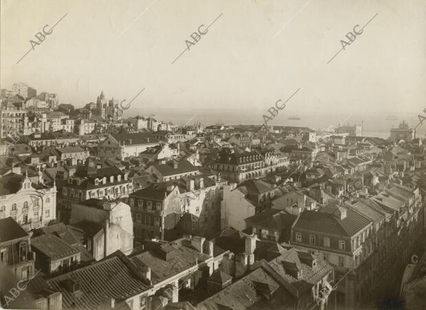 Vista de la capital de Portugal tomada desde el Tajo