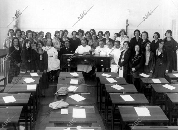 En el dispensario de la cruz Roja Española, apertura del nuevo curso de...