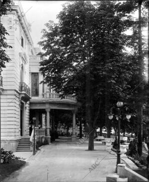 Fachada que Da al paseo del generalísimo de la Histórica Residencia "la Huerta"