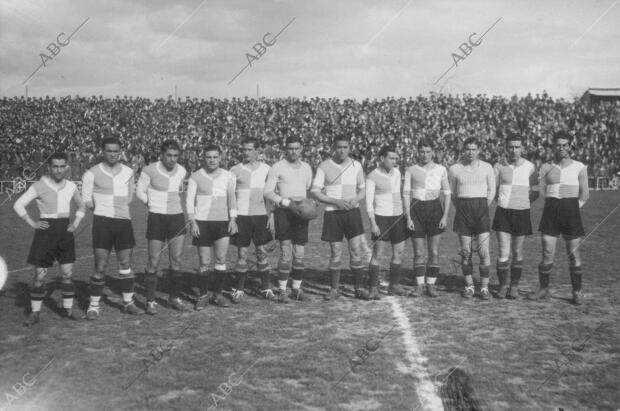 Equipo de Sabadell, campeón de liga de tercera División