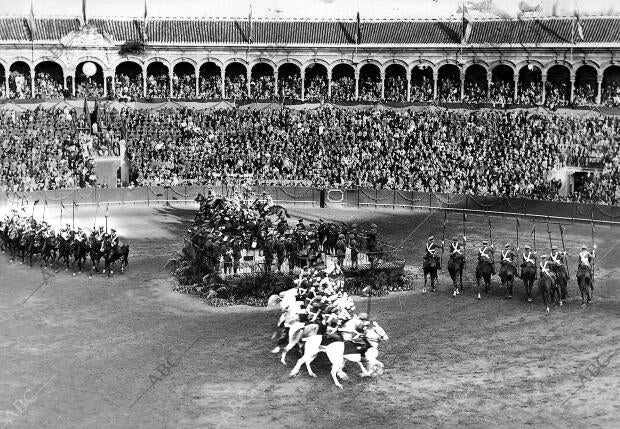 Carrousell celebrado en la plaza de Toros con motivo del nombramiento del...