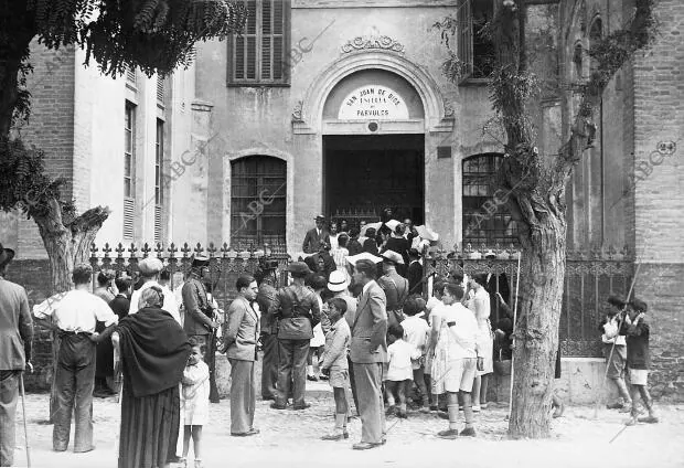 En los Primeros Momentos de Alarma, las Familias Acudieron A recoger A