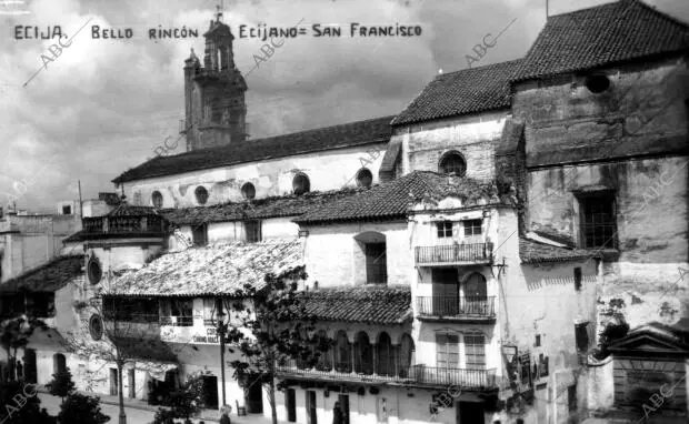 Vista de una de las Calles del pueblo Ecija (Sevilla)