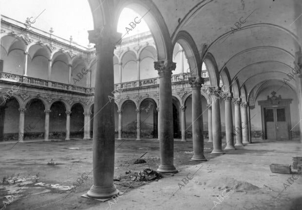 Claustro de la Universidad de Orihuela