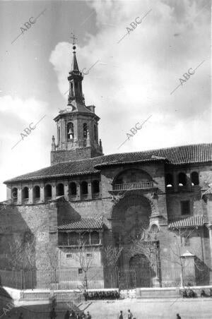 Iglesia parroquial donde Fueron Arrojadas 2 Bombas en la madrugada del viernes...