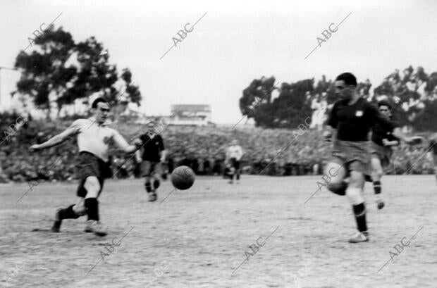 Encuentro de vuelta de la fase de clasificación para el Campeonato Mundial de...