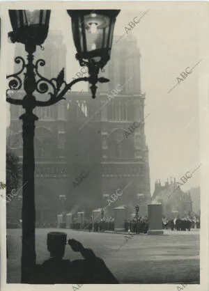 Funeral por Raymond Poincaré en la Catedral de Notre Dame