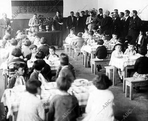 Reparto de Comidas en la nueva cantina de Portugalete