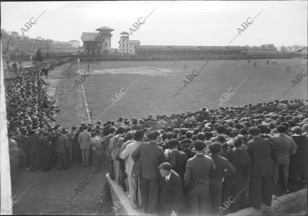 Campo de san Juan, el día de mayor público de la temporada 34-35, en el que los...