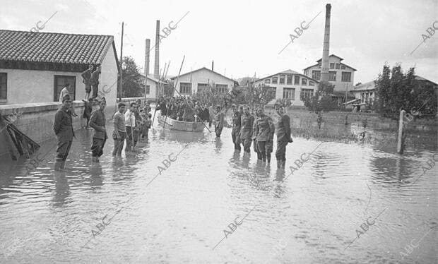 Inundación en Calatayud ( Zaragoza ) en mayo de 1935 sin firma