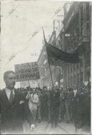 Manifestación por la unidad de España con, Jose Antonio Primo de Rivera, Julio...