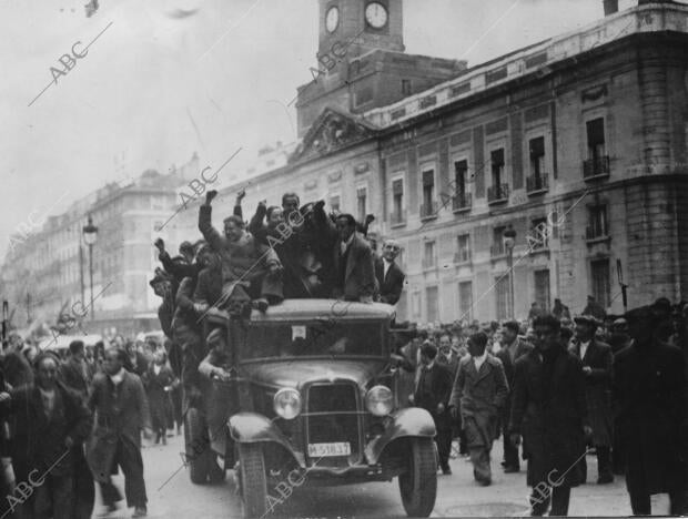 Año 1936 Manifestaciones en la puerta del sol Archivo ABC