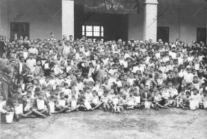 En Sevilla en el barrio de Triana se Han Inaugurado las Escuelas Salesianas -...