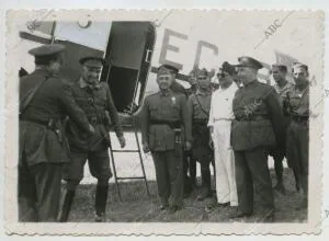 El General Francisco Franco llega a Sevilla procedente de Marruecos, en un...