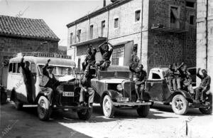 Algunas de las Camionetas Tomadas A los Nacionales en Sigüenza por la columna...