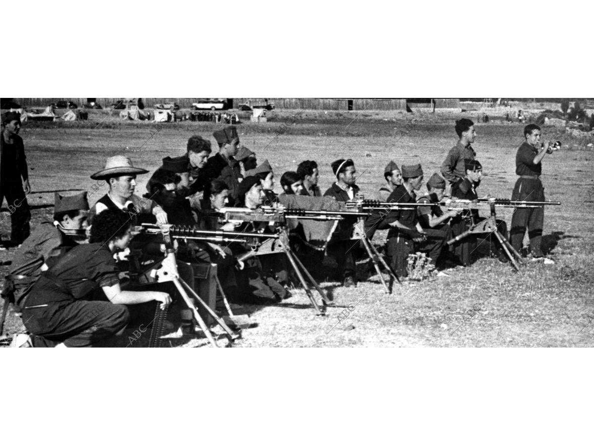 Milicias de la columna mangada en una ofensiva contra los Nacionales