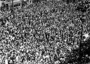Aspecto que Ofrecía la puerta del sol al llegar una Compañia de la columna...