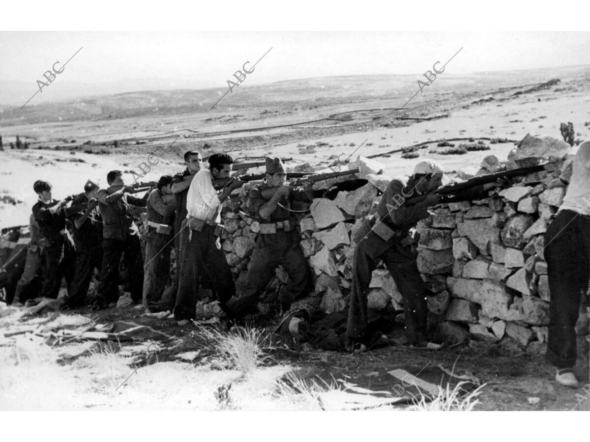 Las Avanzadillas de Milicias Populares de la columna de mangada en las