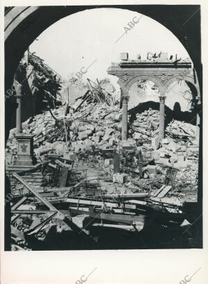 Guerra Civil, Ruinas del patio del Alcazar de Toledo