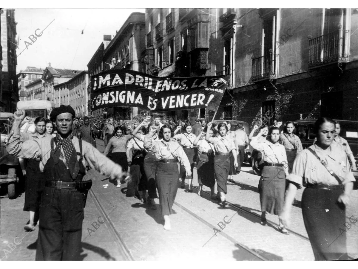 Manifestación De La Ugt A La Que Acudieron Unos Veinte Mil Hombres Archivo Abc 7946